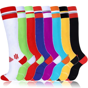 Футбольные велосипедные носки Мужские и женские компрессионные носки Комфорт для бега Красочные буквы Носки для медсестры